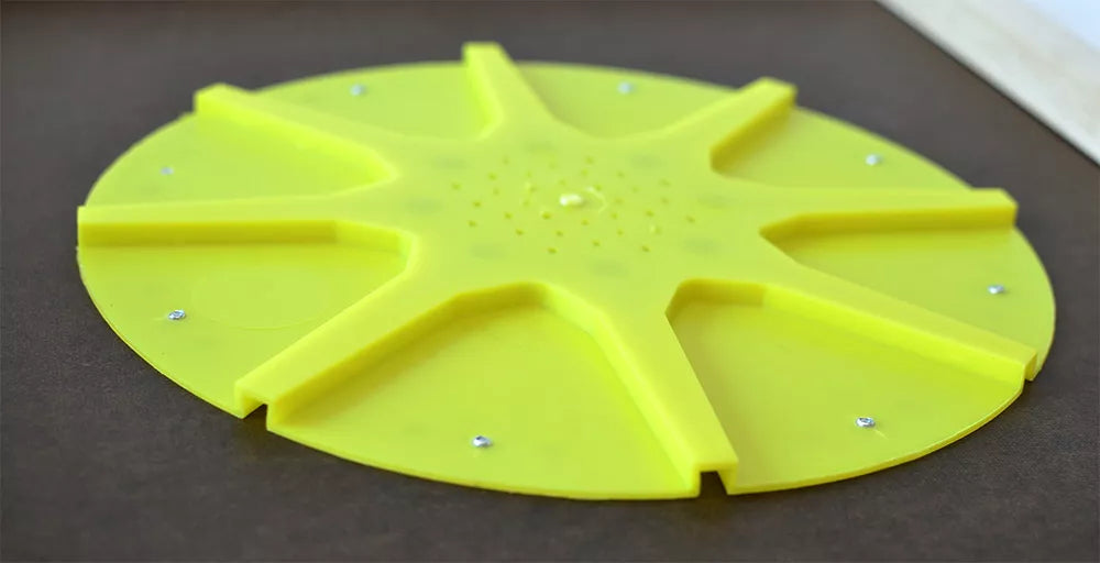 Bee Escape Board - 8 Way Round 40mm Rim
