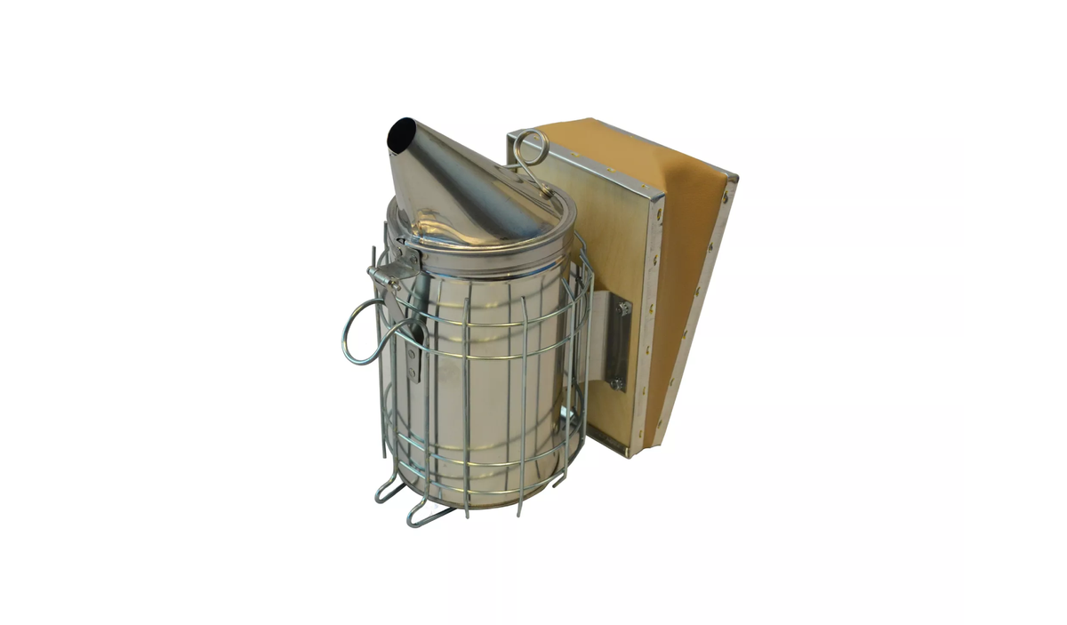 Dadant Smoker with Shield - 4"