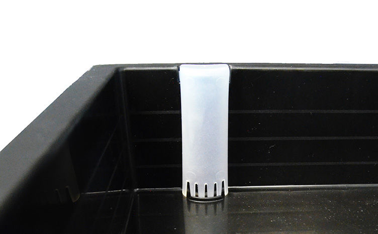 Corner Bee Saver for Hive Doctor Top Feeder