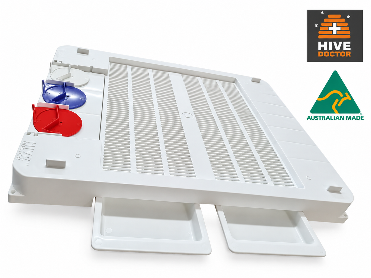 Hive Doctor White SMART BOTTOM BOARD with TRIPLE ENTRANCE DISCS & 2 TRAYS - 10F